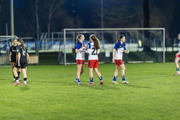 Bild 366 - wBJ Hamburger SV - Eimsbuettler TV : Ergebnis: 4:0